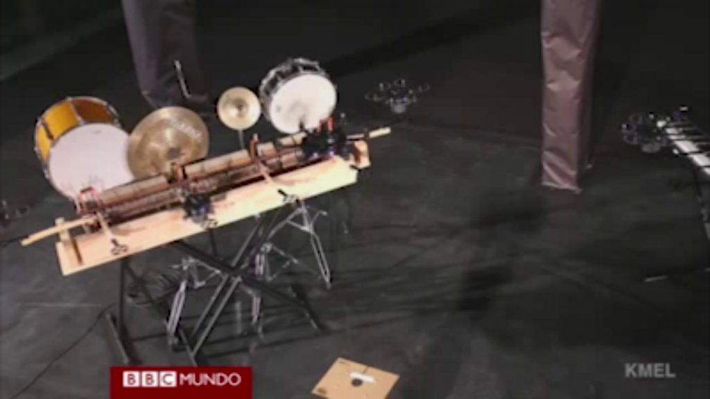 "Drone Direction": un nouveau groupe ... des drones