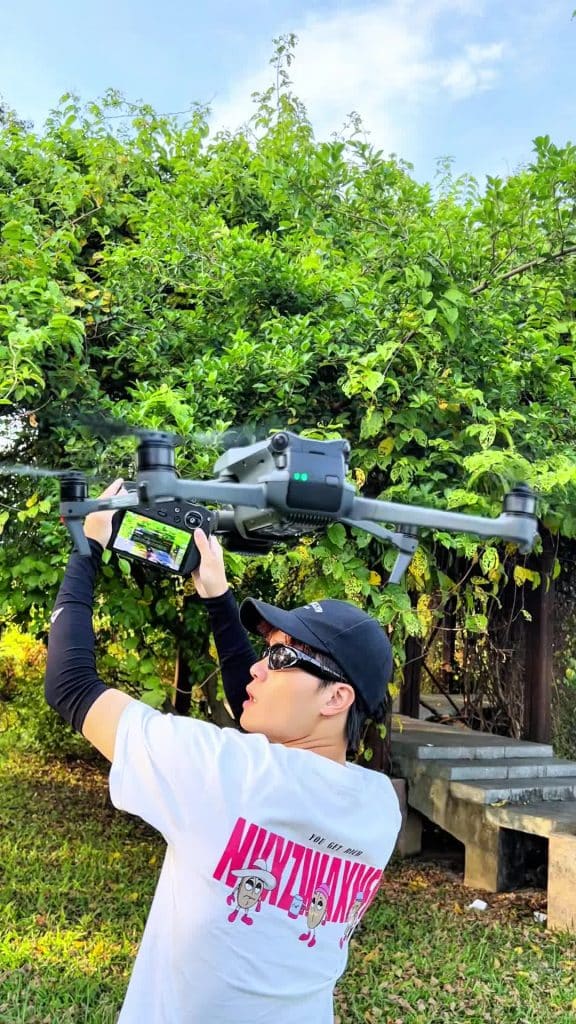 C'est exactement le drone dont vous avez besoin : il peut capturer des images même la nuit.