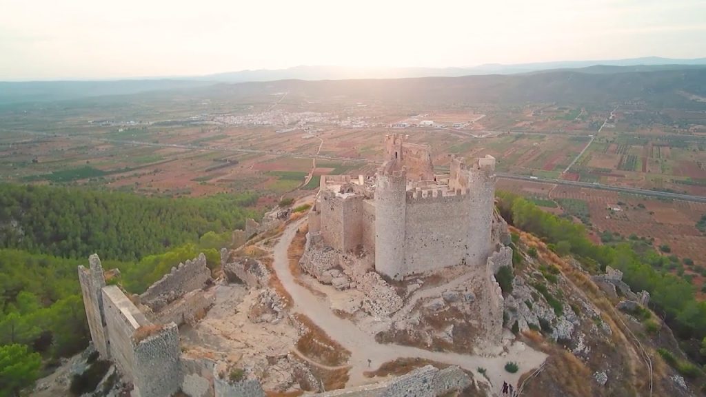 Imágenes aéreas DRON - Castillo de Xivert, imágenes aéreas - Cinemascorn Audiovisual