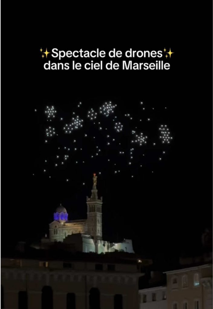 Incroyable spectacle de drones dans le ciel marseillais ce samedi 20 décembre