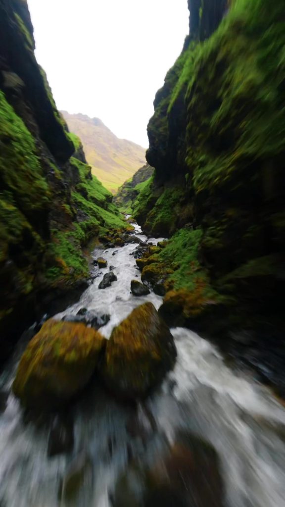 Explorer les canyons en Islande