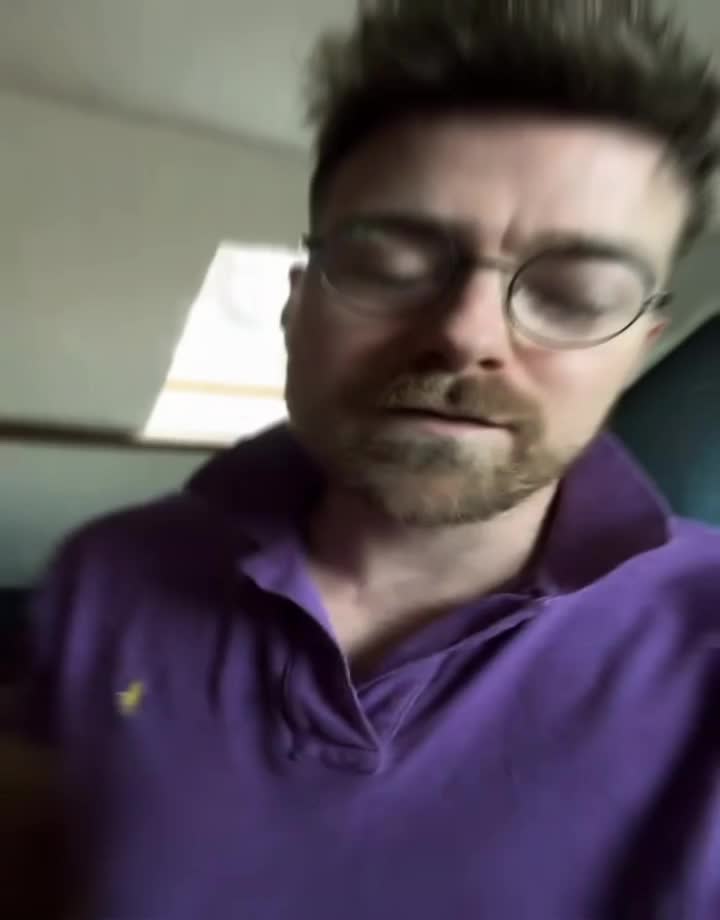 moi aussi je flop t'inquiète, edit (franchement tu mérite les meme vue que le
