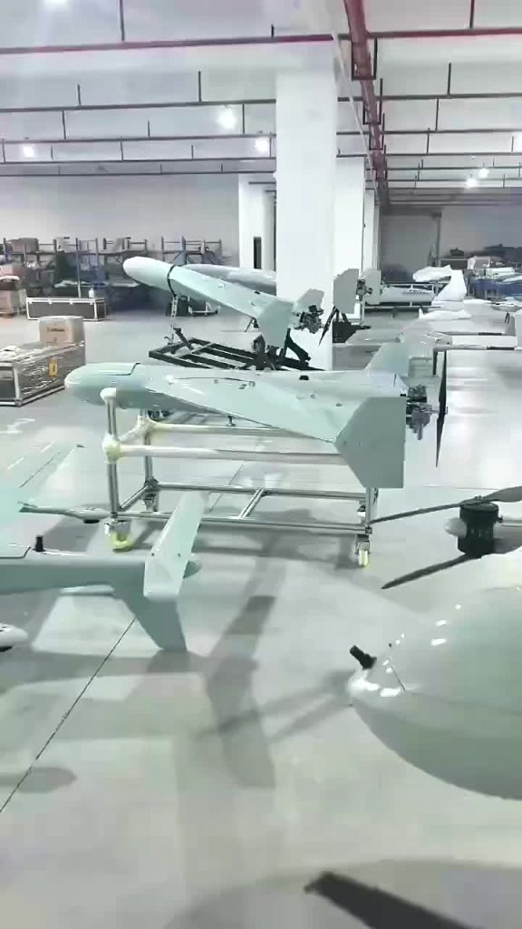 C'est tellement incroyable ! Notre capacité de production de drones est suffisante.