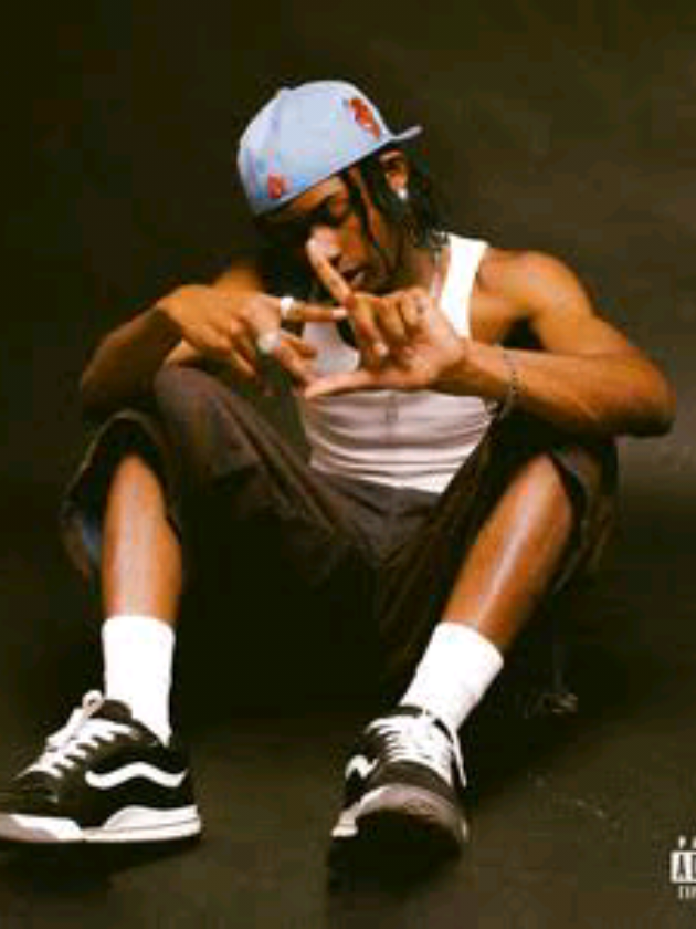 Baby Daiz, né David Manda Nzapa le 13 septembre 2001 en Afrique du Sud, fait vi