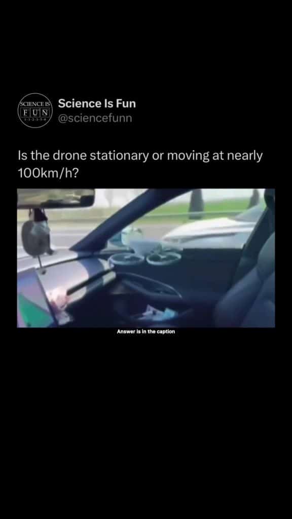 À première vue, le drone semble complètement immobile à l'intérieur de la voiture, mais c'est en réalité une réalité.