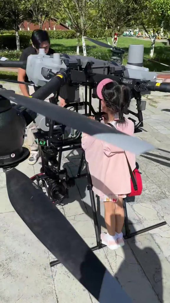 Usine de drones de transport lourd | Commandes bienvenues