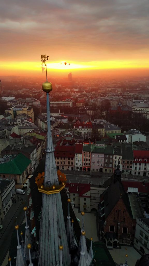 J'ai failli m'écraser 2 drones d'une valeur d'environ 3000 euros. Le soleil m'a aveuglé pendant une seconde et