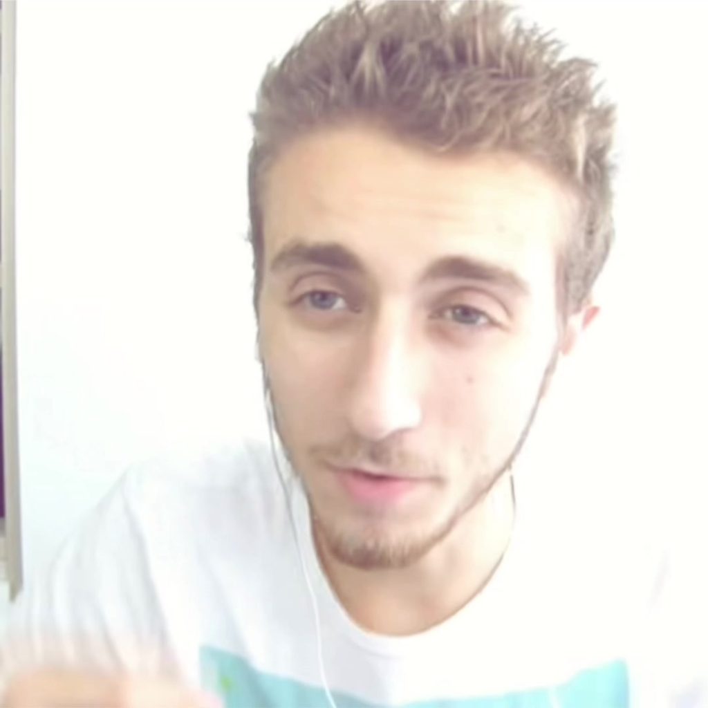 Le youtubeur français Sora, de son vrai nom Maxime, est l'un des créateurs de c