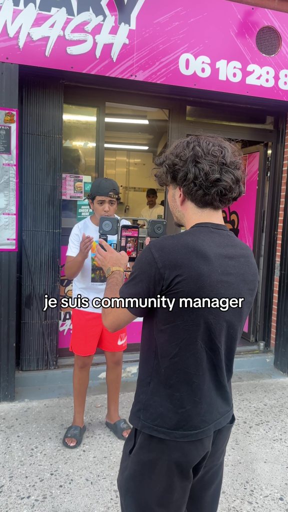 Je suis community manager… et je transforme des vues en clients. Pendant que